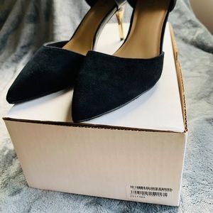 IMAN black leather/suede pump